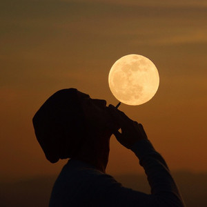 日本老肥婆BBBWBBBW百度
